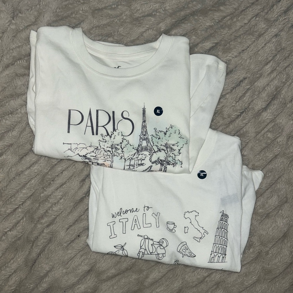 Hollister Graphic Baby Tees